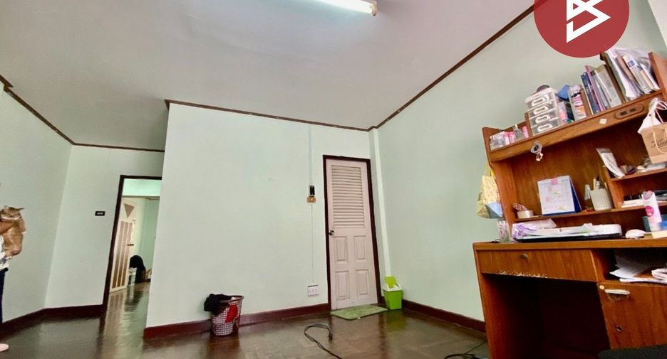 For sale 4 bedrooms townhouse in Thung Khru, Bangkok