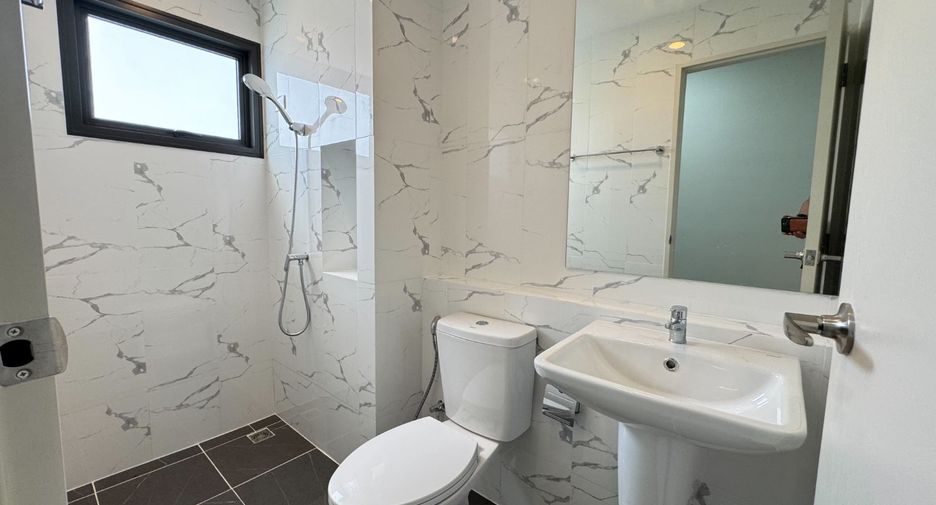 Local comercial en alquiler de 2 habitaciones en Khlong Luang, Pathum Thani