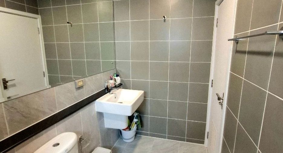 Casa adosada en venta de 2 habitaciones en Bang Phli, Samut Prakan