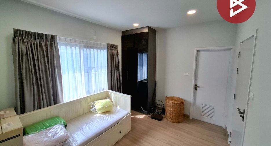 Casa adosada en venta de 2 habitaciones en Bang Phli, Samut Prakan