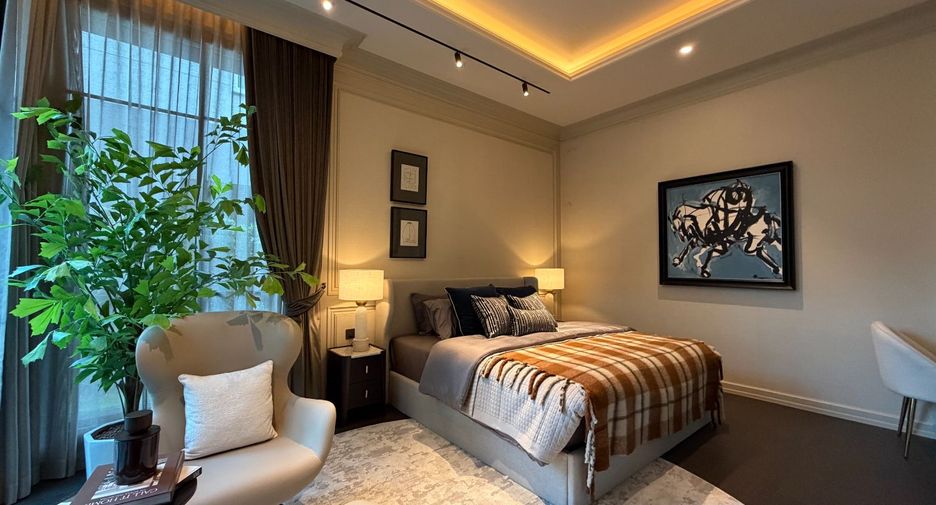 For sale 5 bedrooms house in Suan Luang, Bangkok