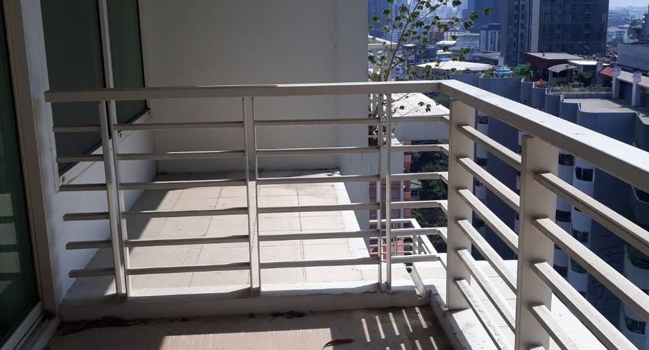 À louer et à vendre 2 chambres condo à Khlong Toei, Bangkok