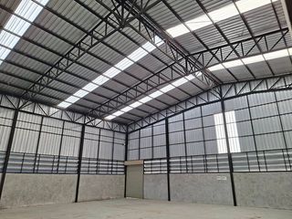 Аренда 1 кровать склад в Lat Lum Kaeo, Патумтани