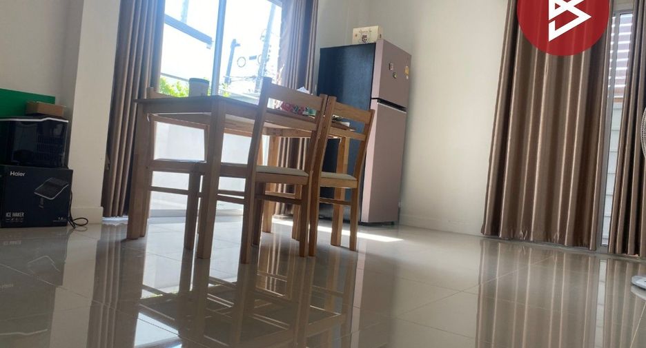 For sale 4 bedrooms house in Mueang Chon Buri, Chonburi