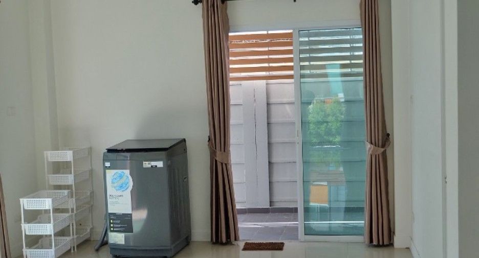 Casa en alquiler y en venta de 4 habitaciones en Mueang Chon Buri, Chonburi
