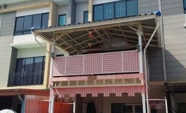 Продажа 3 спальни таунхаус в Пращет, Бангкок