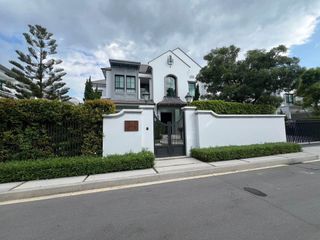出租 和 出售 5 卧室 独立屋 在 Saphan Sung, 曼谷