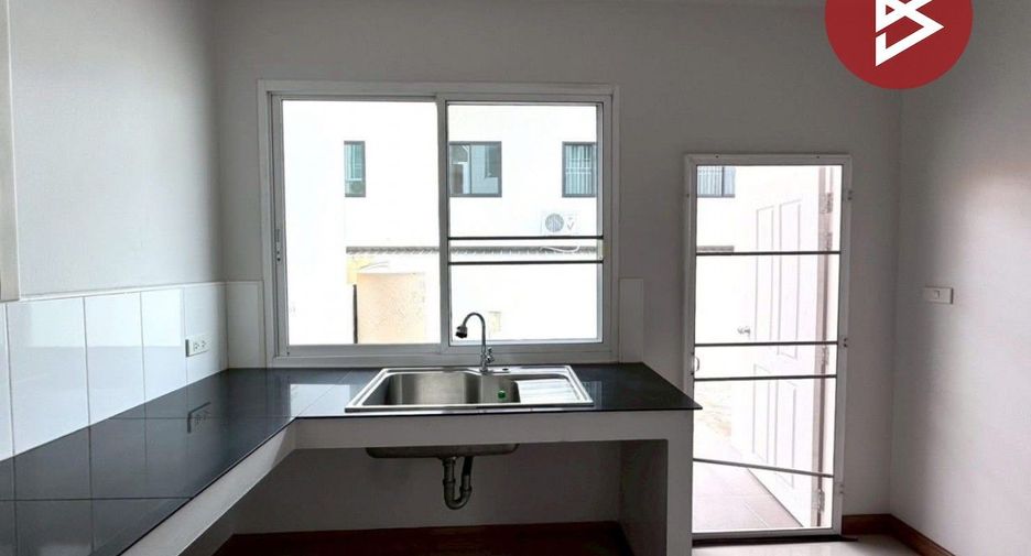 Haus zum Kauf mit 4 Zimmer in San Sai, Chiang Mai