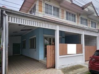 À vendre 3 chambres maison de ville à Sai Mai, Bangkok