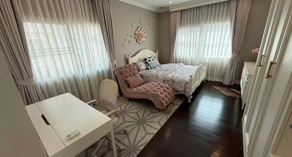 For rent and for sale 4 bedrooms house in Bang Phli, Samut Prakan