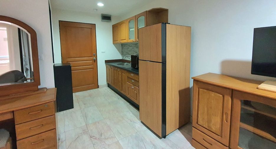 For rent 1 bed condo in Khlong Toei, Bangkok