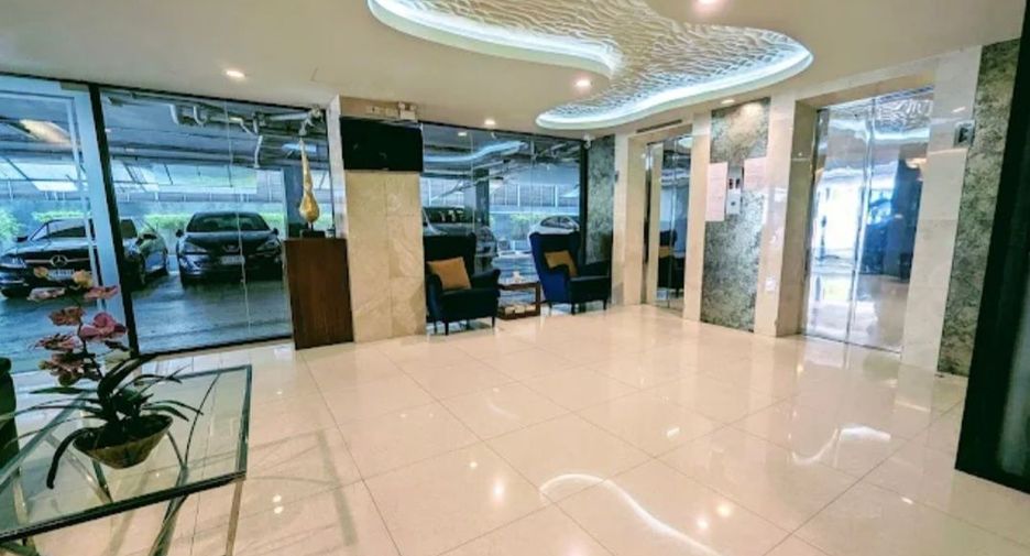 For rent 1 bed condo in Khlong Toei, Bangkok
