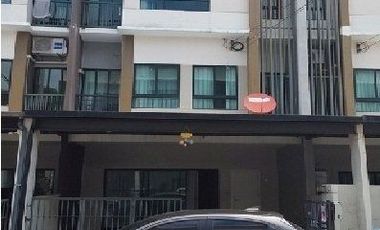 À vendre 3 chambres maison de ville à Don Mueang, Bangkok