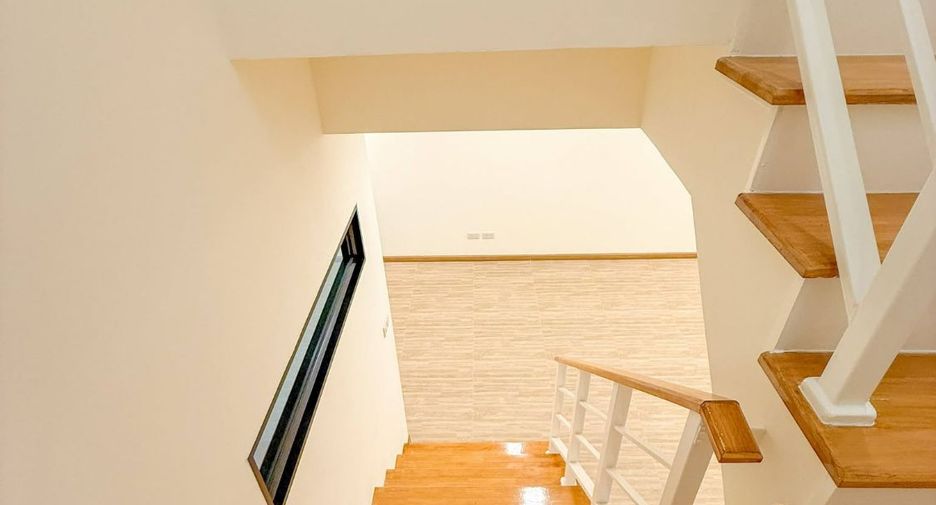 Reihenhaus zum Kauf mit 3 Zimmer in Bang Phli, Samut Prakan