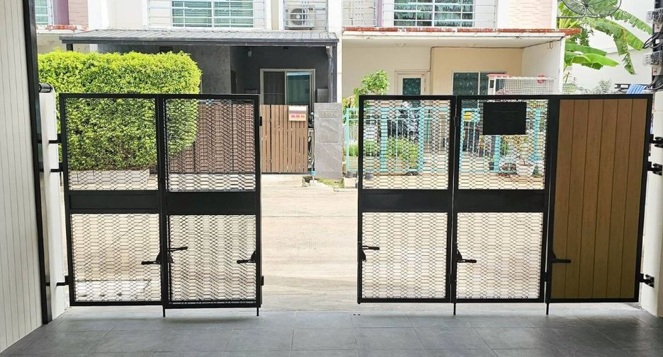 Reihenhaus zum Kauf mit 3 Zimmer in Bang Phli, Samut Prakan