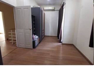 For sale 4 bedrooms townhouse in Nong Khaem, Bangkok