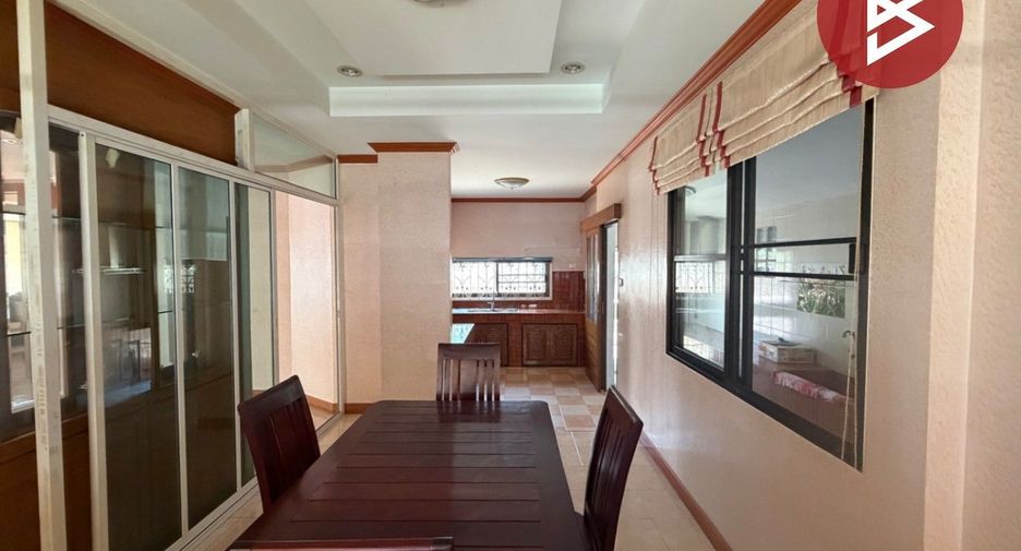 Casa en venta de 3 habitaciones en Si Racha, Chonburi