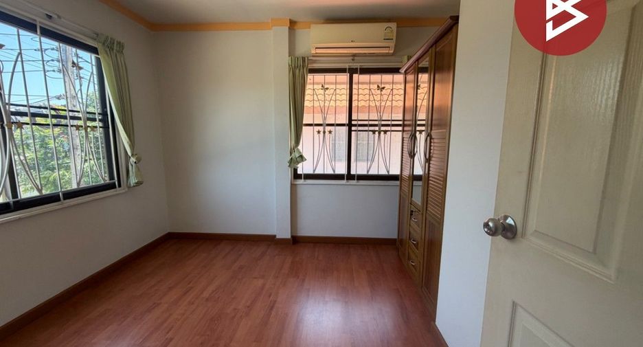 Casa en venta de 3 habitaciones en Si Racha, Chonburi