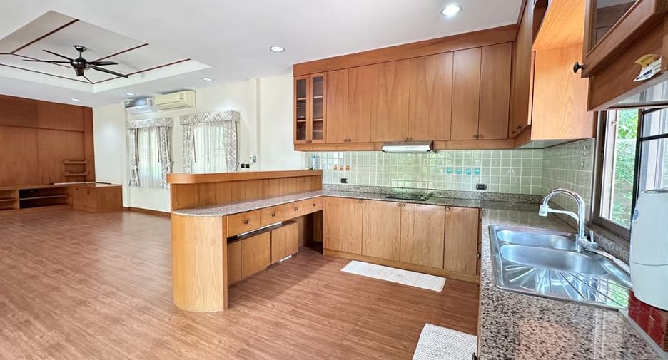 Casa en venta de 3 habitaciones en Huay Yai, Pattaya