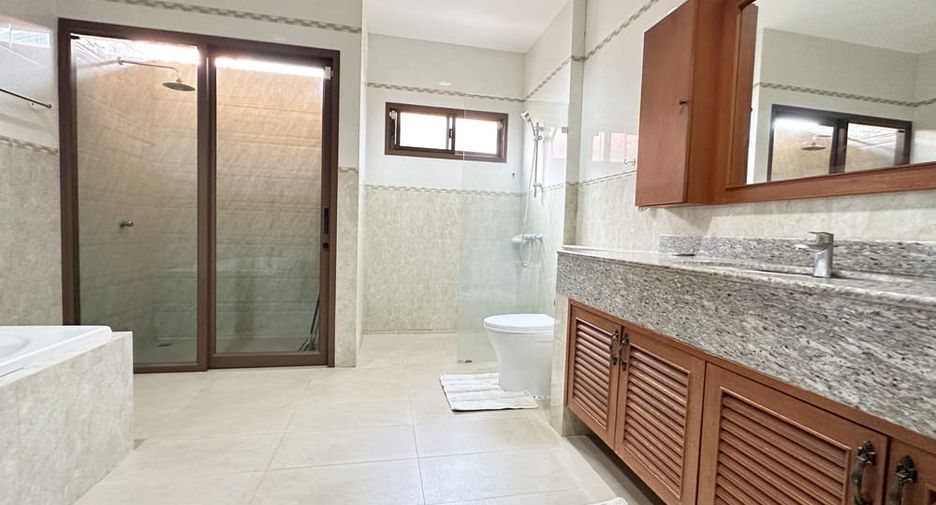 Casa en venta de 3 habitaciones en Huay Yai, Pattaya