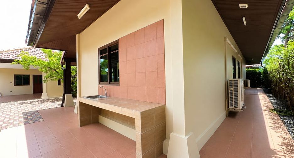 Casa en venta de 3 habitaciones en Huay Yai, Pattaya