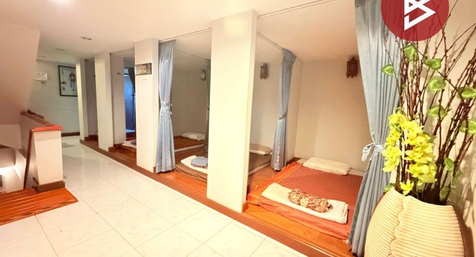 出售 8 卧室 商业空间 在 Bang Phli, Samut Prakan