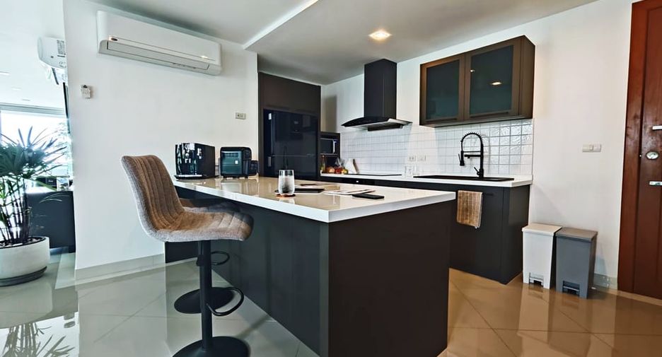 For sale 2 ベッドルーム condo in Bang Lamung, Chonburi