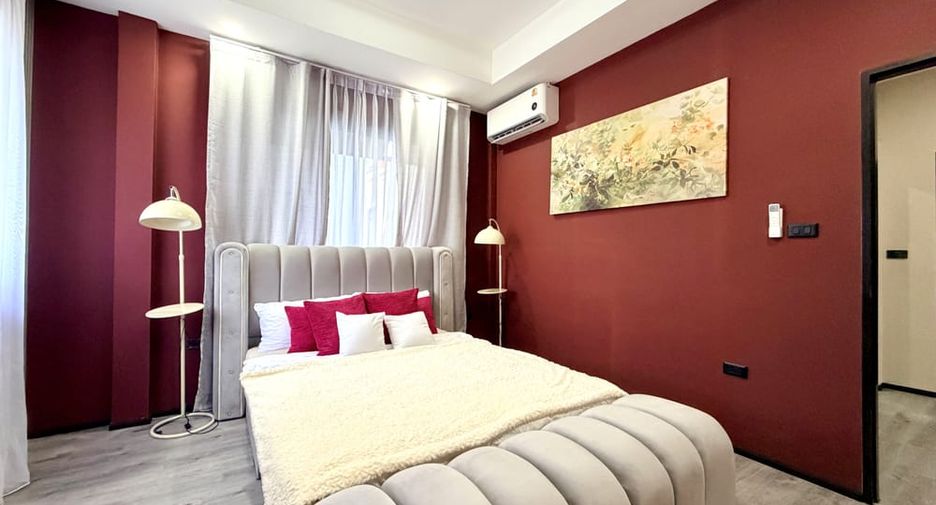 For sale 5 bedrooms villa in Bang Lamung, Chonburi