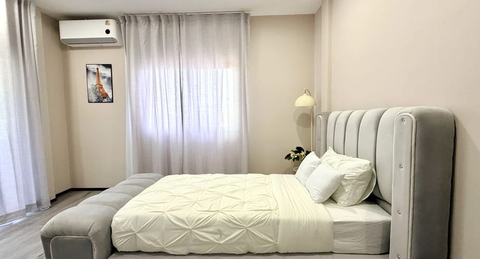 For sale 5 bedrooms villa in Bang Lamung, Chonburi