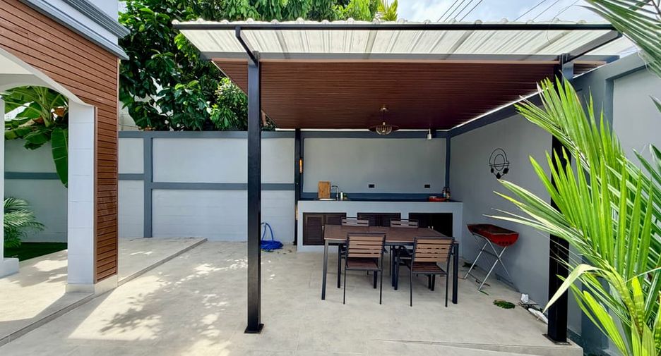 For sale 5 bedrooms villa in Bang Lamung, Chonburi
