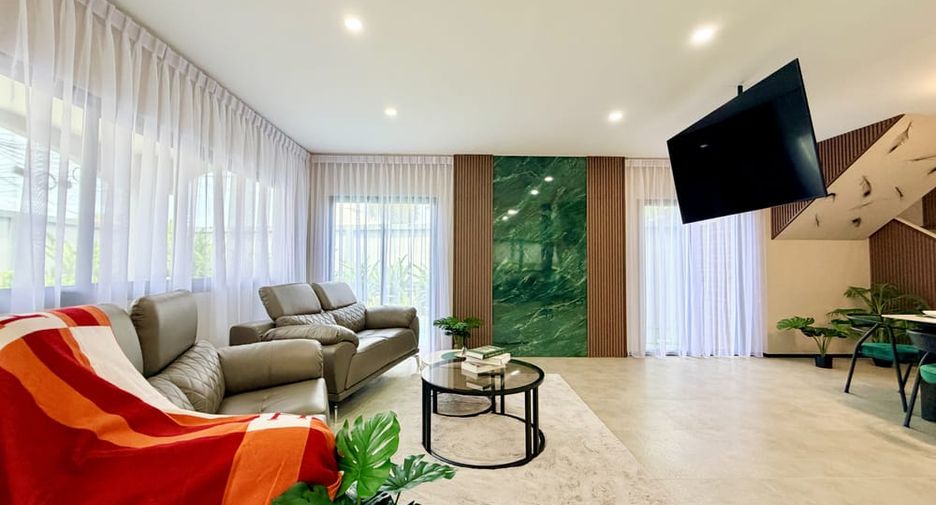 For sale 5 bedrooms villa in Bang Lamung, Chonburi
