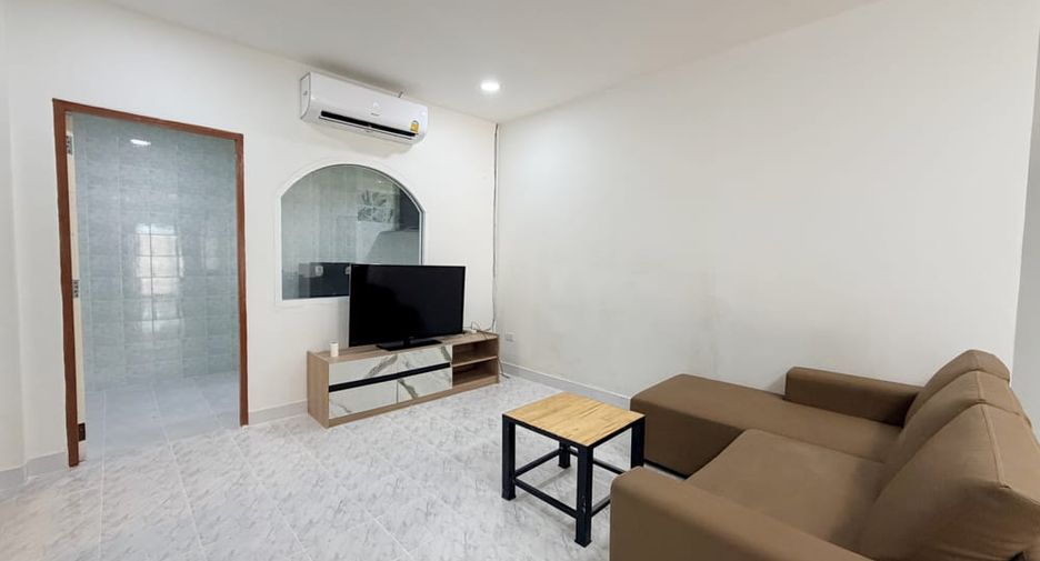 À louer 5 chambres maison à Bang Lamung, Chonburi