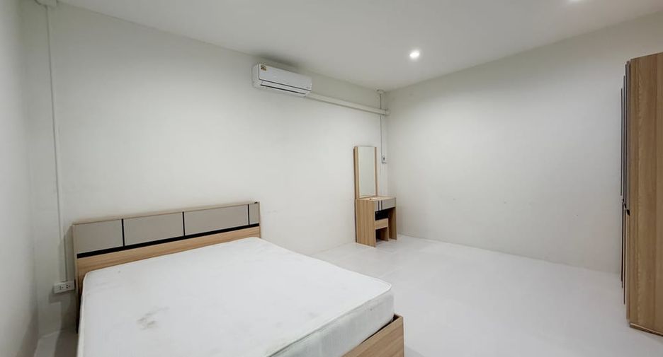 À louer 5 chambres maison à Bang Lamung, Chonburi