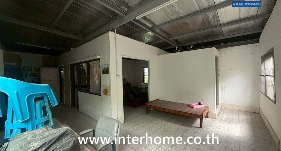 For sale 3 bedrooms house in Saphan Sung, Bangkok