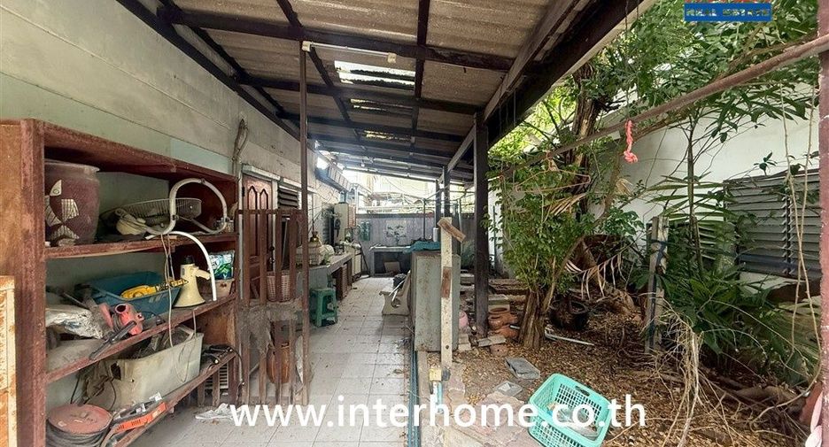 For sale 3 bedrooms house in Saphan Sung, Bangkok