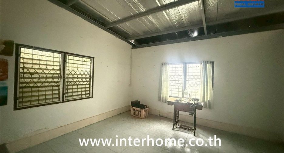 For sale 3 bedrooms house in Saphan Sung, Bangkok