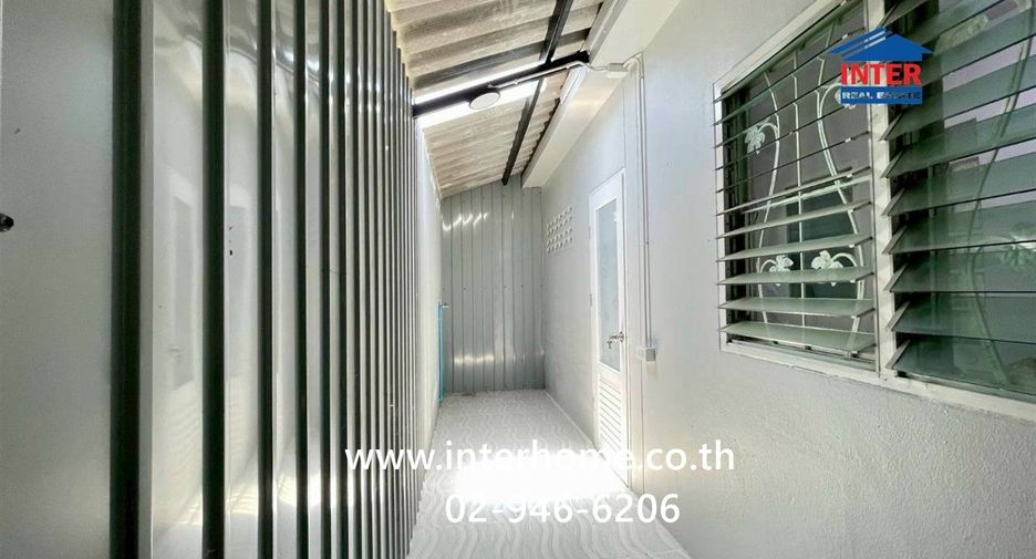 Продажа 2 спальни таунхаус в Lat Lum Kaeo, Патумтани