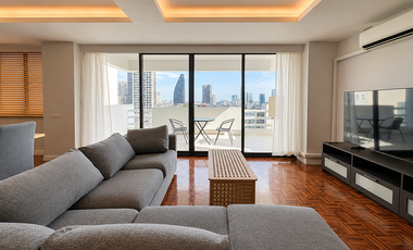 Condo en alquiler de 3 habitaciones en Khlong Toei, Bangkok