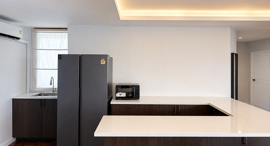 Condo en alquiler de 3 habitaciones en Khlong Toei, Bangkok