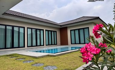 For sale 3 bedrooms villa in Bang Lamung, Chonburi