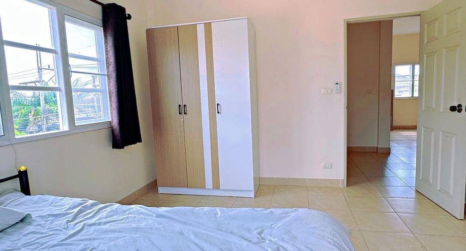 Haus zum Kauf mit 4 Zimmer in Bang Lamung, Chonburi