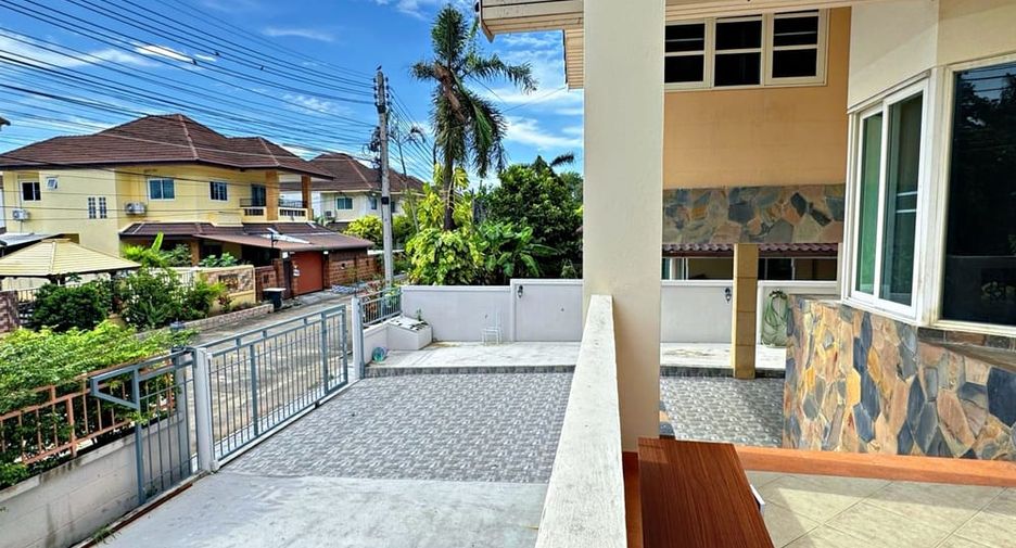 Haus zum Kauf mit 4 Zimmer in Bang Lamung, Chonburi
