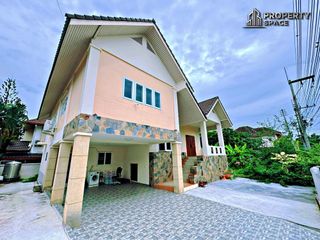 Haus zum Kauf mit 4 Zimmer in Bang Lamung, Chonburi