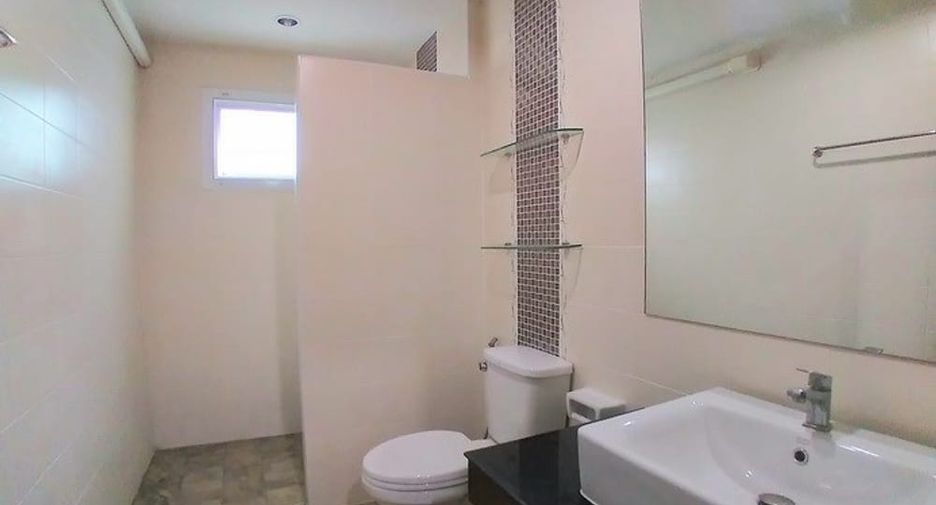 出售 2 卧室 独立屋 在 Bang Lamung, Chon Buri
