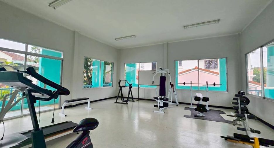 À louer 3 chambres maison à Bang Lamung, Chonburi