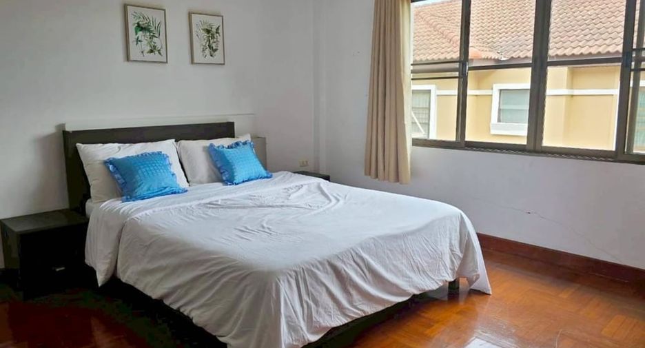 À louer 3 chambres maison à Bang Lamung, Chonburi