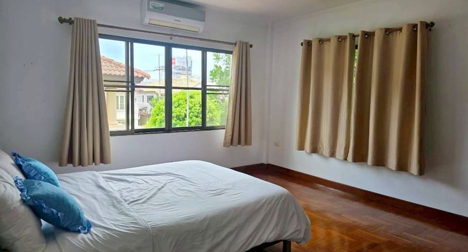 À louer 3 chambres maison à Bang Lamung, Chonburi