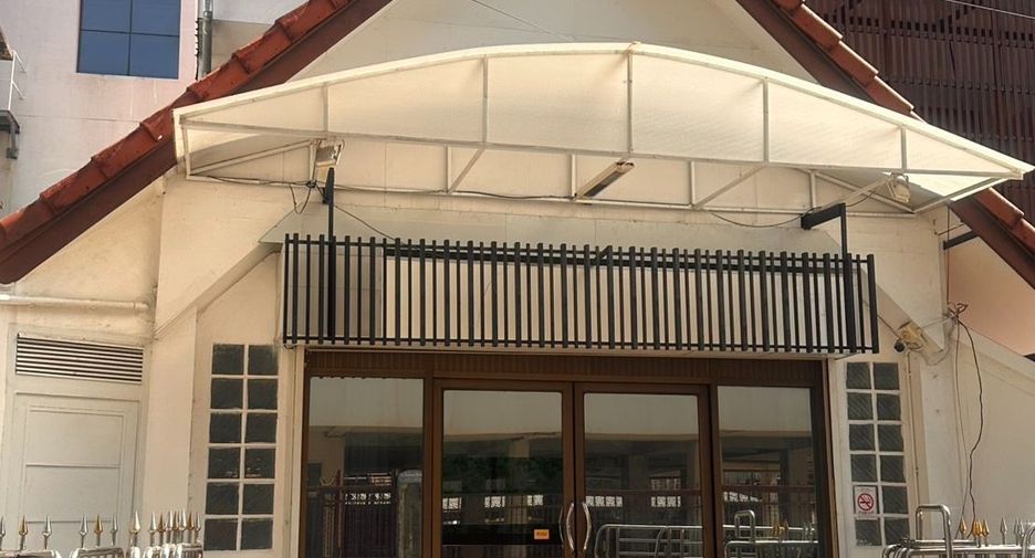 Oficina en alquiler de 1 habitaciones en Mueang Chiang Mai, Chiang Mai