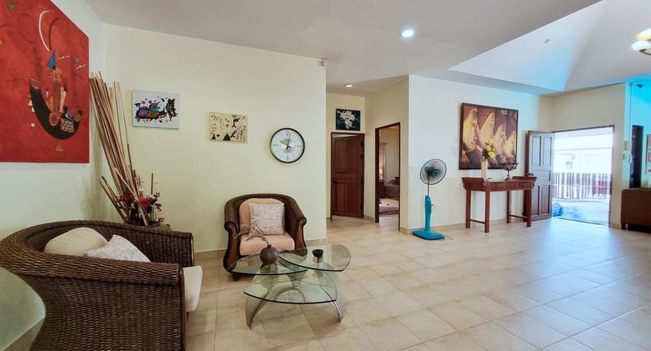 À vendre 4 chambres villa à Bang Lamung, Chonburi