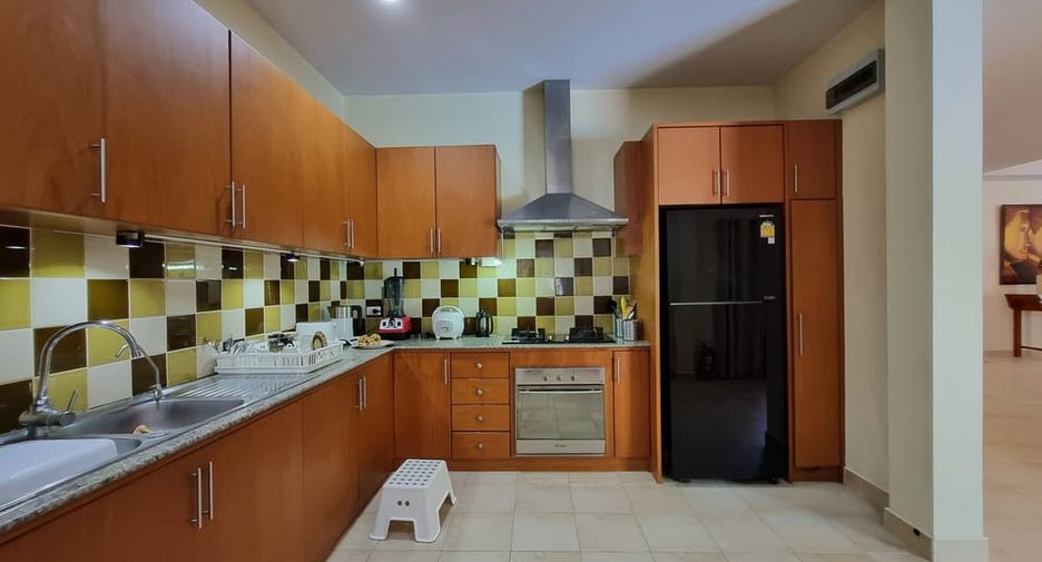 À vendre 4 chambres villa à Bang Lamung, Chonburi